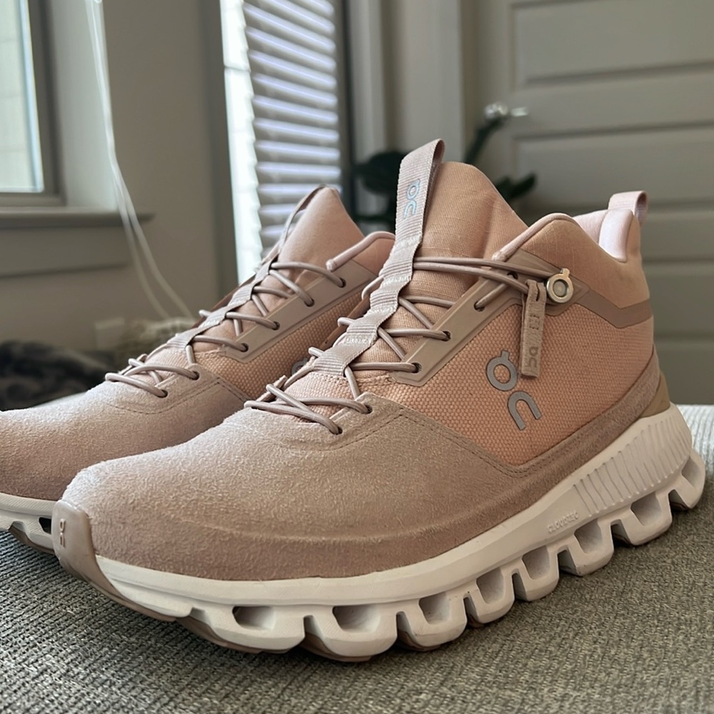 Pink On shoes